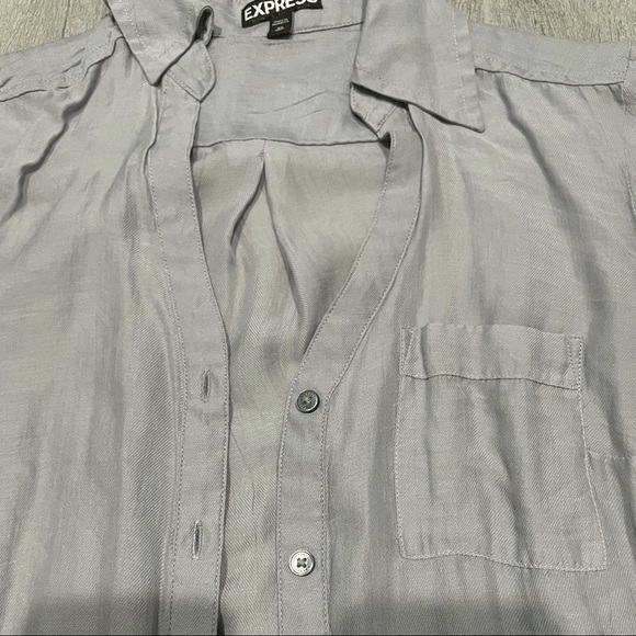 Express sheer button up top - Picture 5 of 8